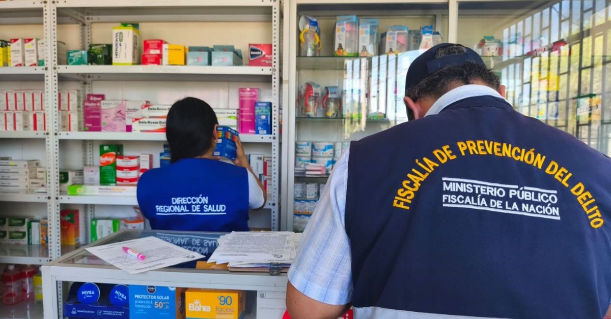 Operativo fiscal en boticas de Piura - medicamentos decomisados