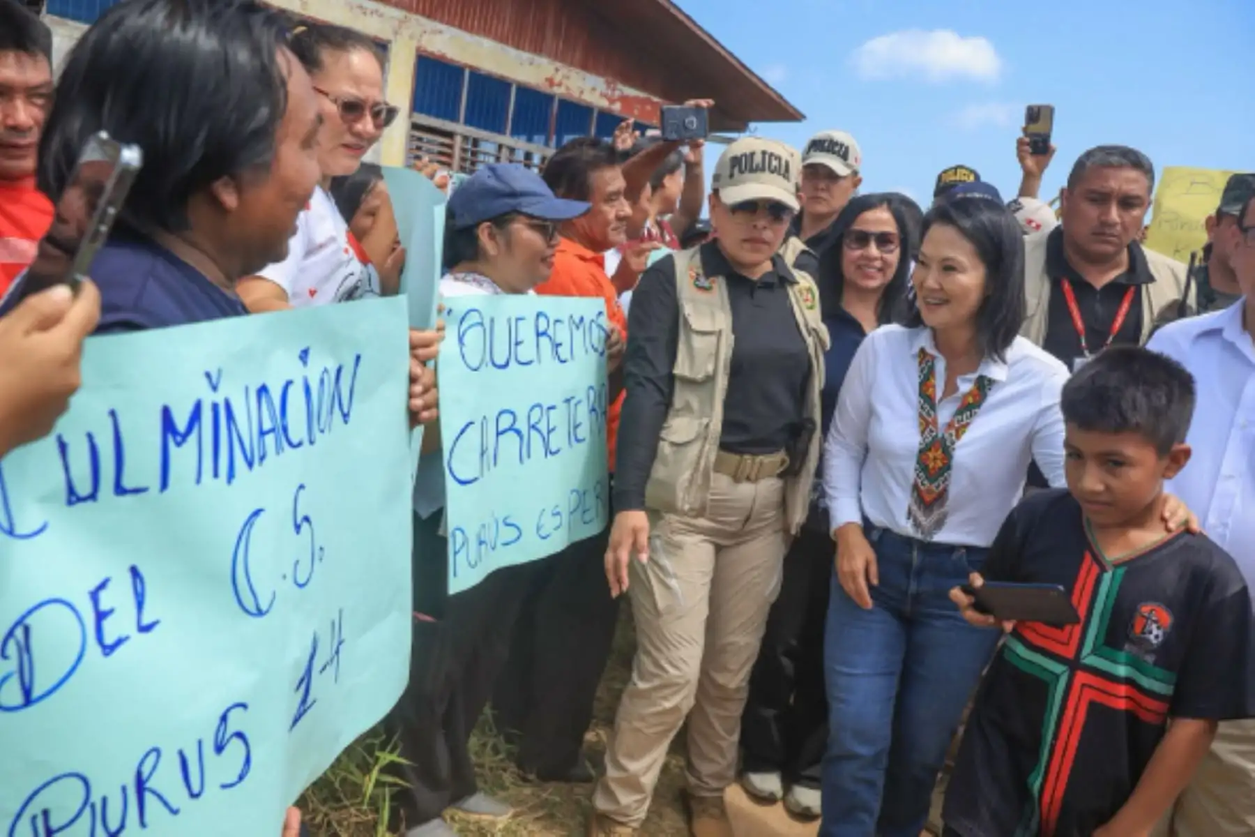 Presidenta Keiko Fujimori en la provincia de Purús