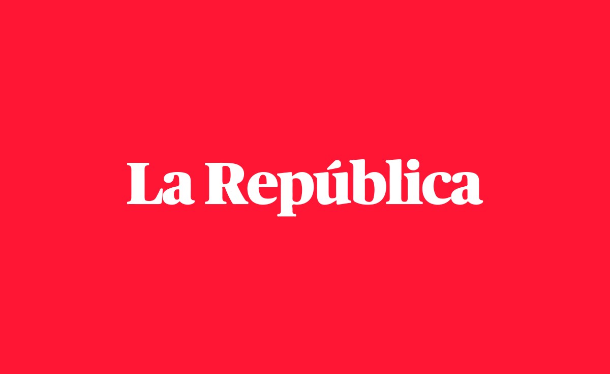 Persona reflexionando sobre su salud mental en un entorno tranquilo